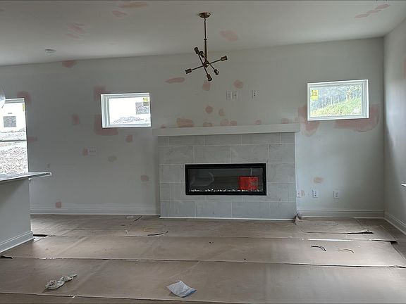 4th image of 2308 Juneau Ln