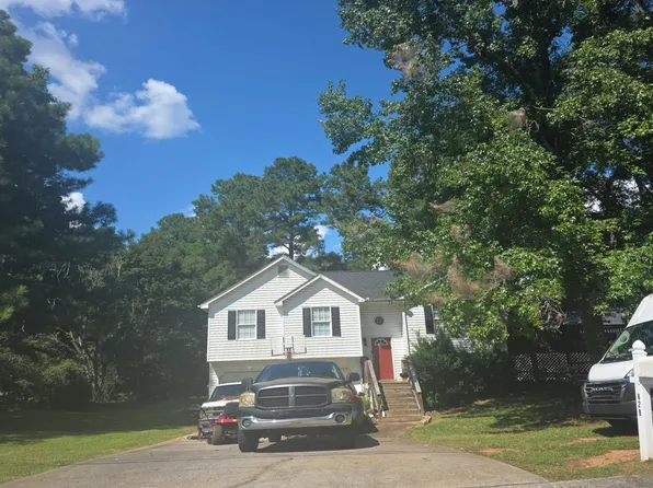 829 Senator Rd, Douglasville, GA 30134