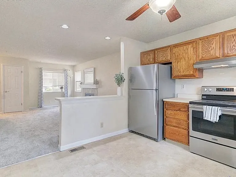 2341 Split Rock Dr — Photo 4