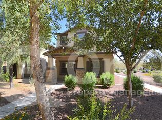 1004 S Hawk Ln, Gilbert, AZ 85296