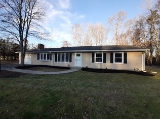 443 Cross Rd, Dartmouth, MA 02747