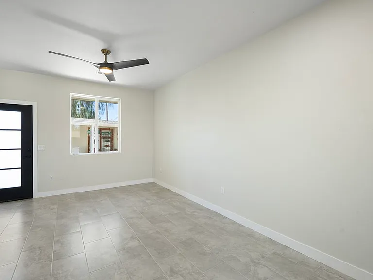 1822 E Roma Ave #2 — Photo 9