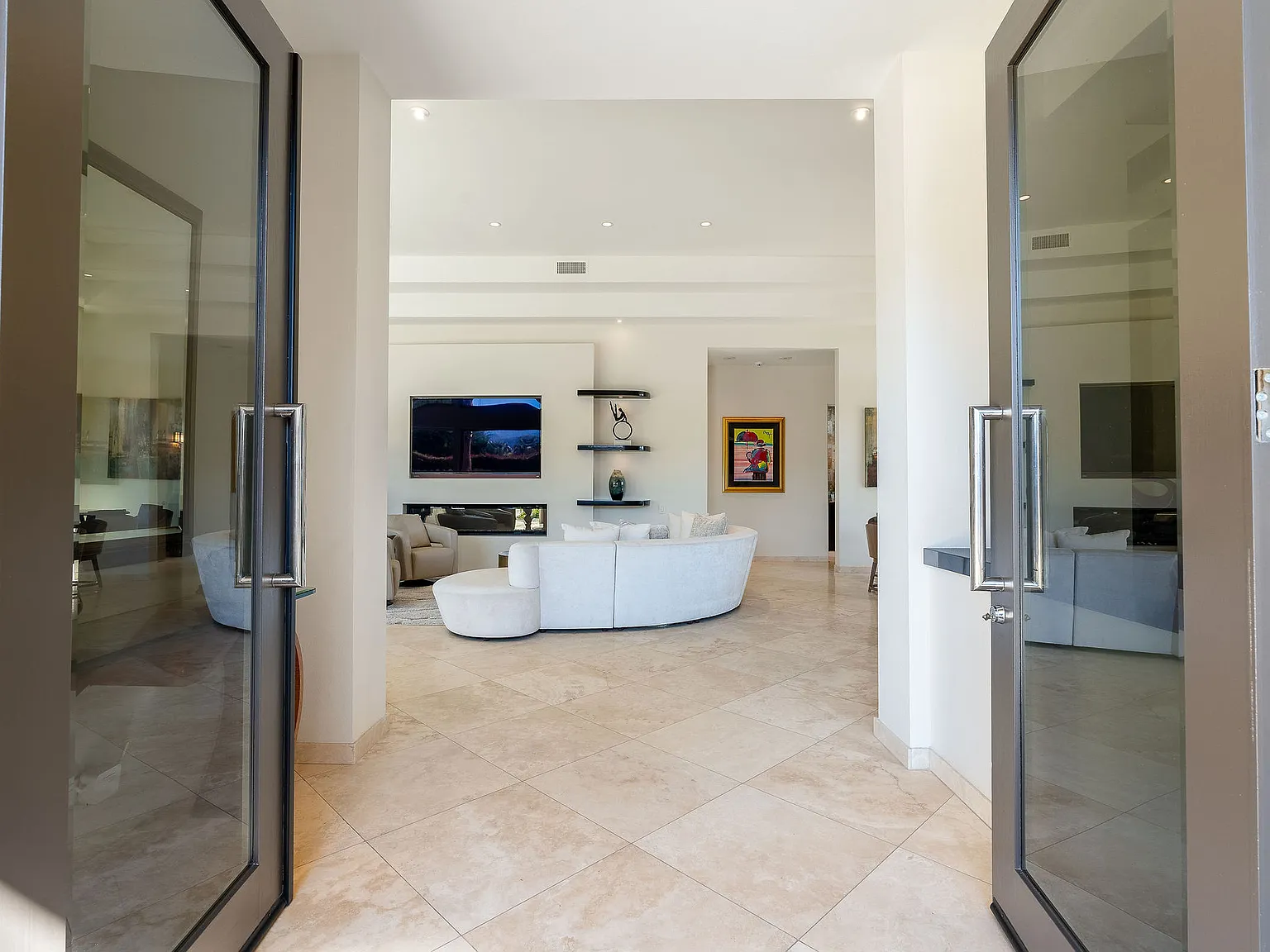 4 bed, 4110 sqft, $20,000 — Photo 2