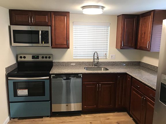 3rd image of 11525 8th Ave NE