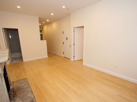5th image of 135 W 15th St APT 2