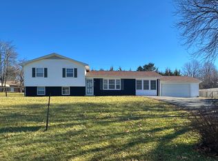 236 Heatherton Dr, Lewisburg, WV 24901