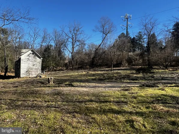 65 Cheyney Rd, Glen Mills, PA 19342