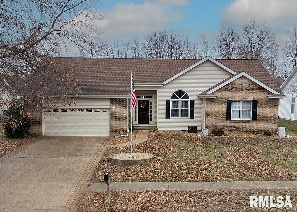 1st image of 4328 Woodglen Ln
