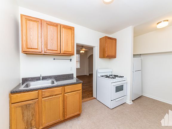 2nd image of 2141 N Spaulding Ave #2E