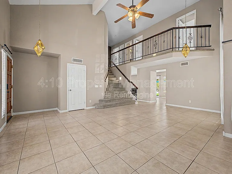3236 E Hiddenview Dr — Photo 6