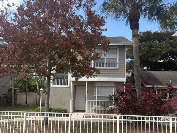 3743 NW 122nd Ter, Sunrise, FL 33323