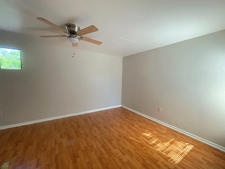 4345 SW 20th Ln — Photo 16