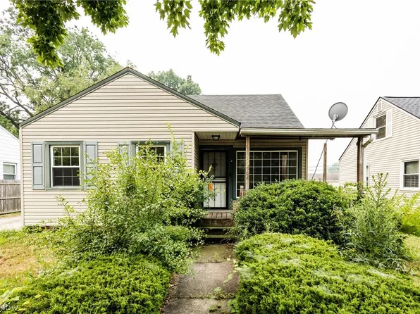 16906 Holly Hill Dr, Cleveland, OH 44128