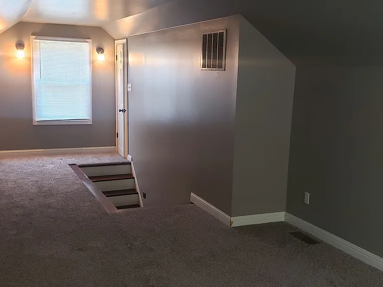 1607 Kingston Rd — Photo 12