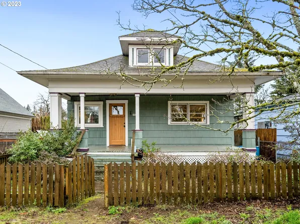 6028 SE Long St, Portland, OR 97206