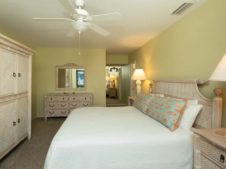 1131 Edington Pl — Photo 13