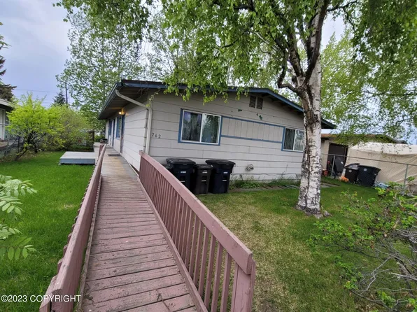 262 Klevin St, Anchorage, AK 99508