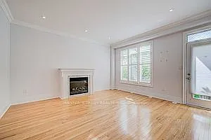 Building Photo - 18 Espana Ln