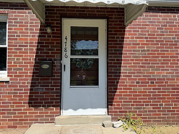 3rd image of 4786 Hardwick Dr