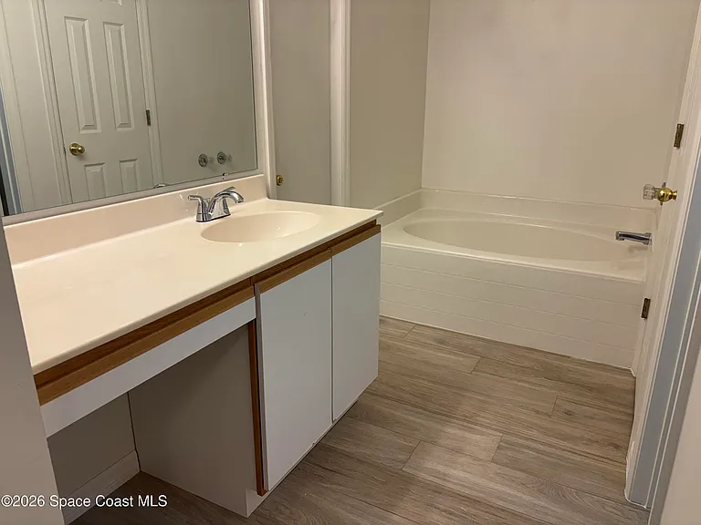 1776 Vista Lake Cir — Photo 14