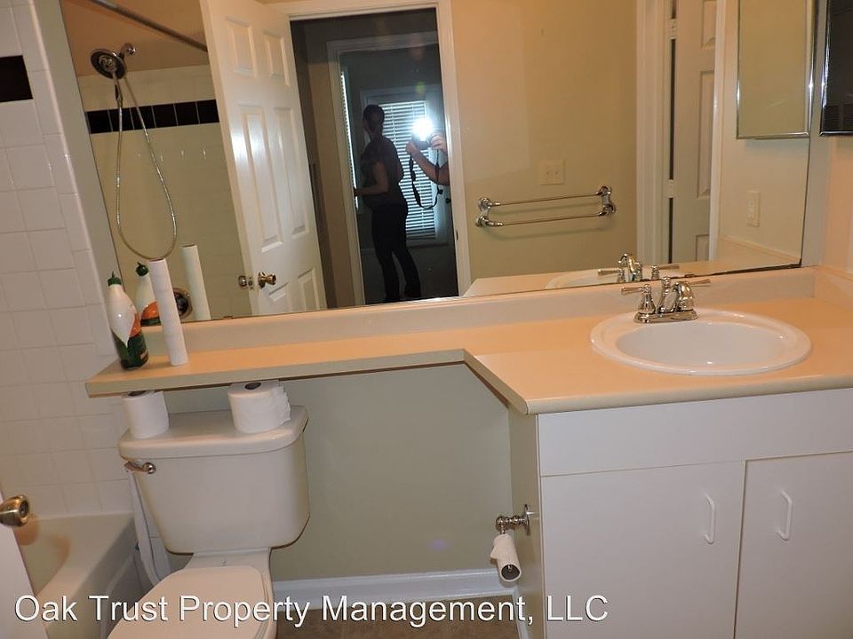 1st image of 1531 Rosewood Ln