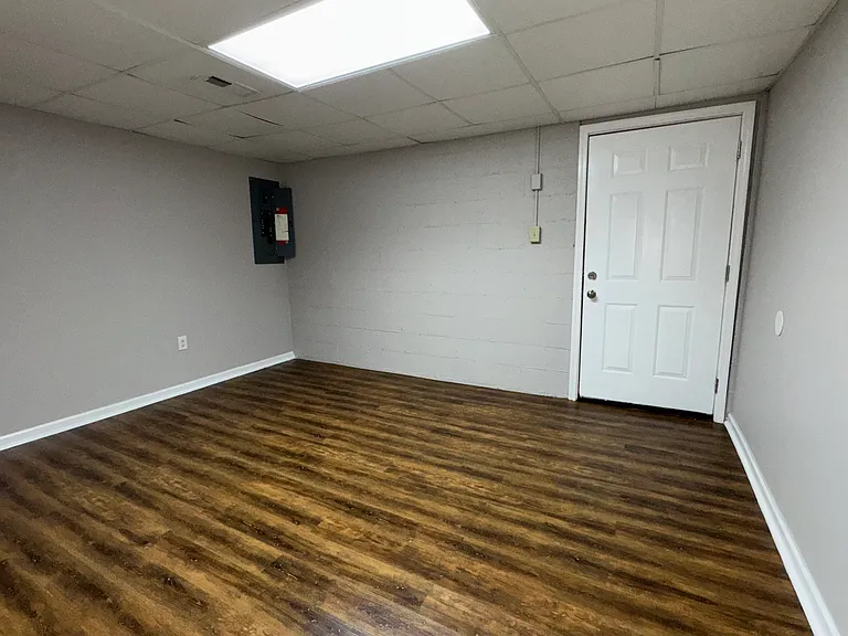 114 Celestial St — Photo 13
