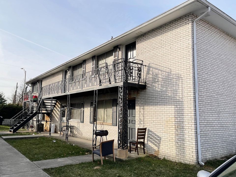 1st image of 654 Riverview Dr