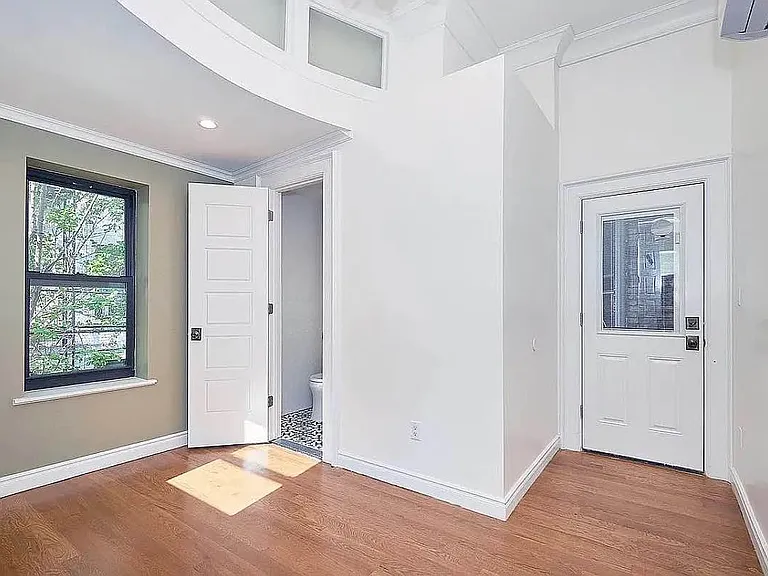 1245 Dean St #1 — Photo 3