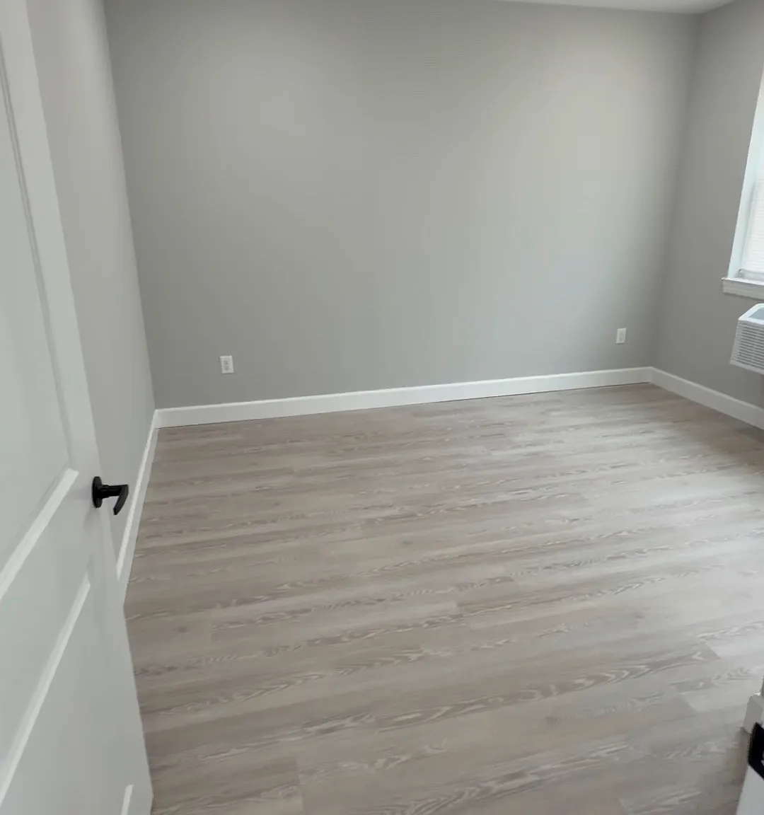 1 bed, $1,672 — Photo 2