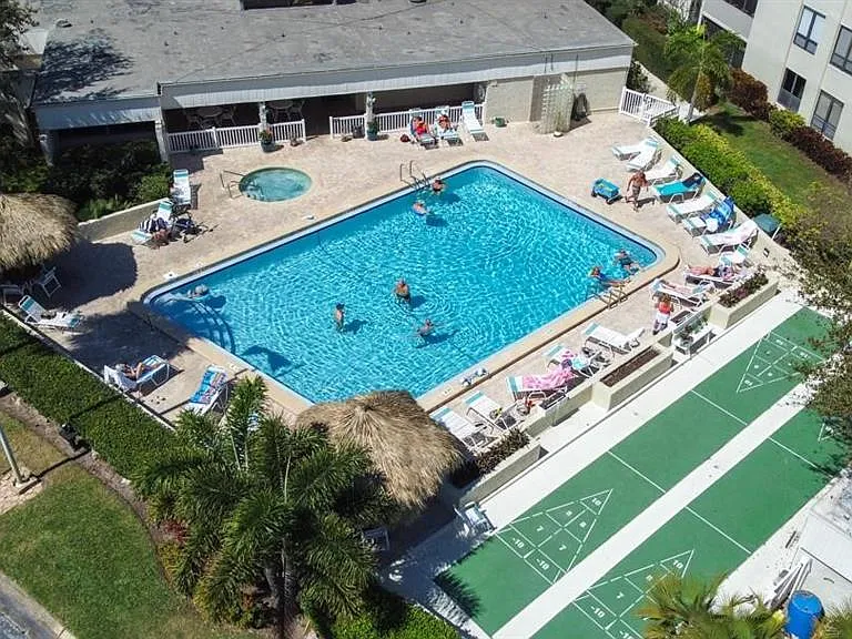 2615 Cove Cay Dr #205 — Photo 21
