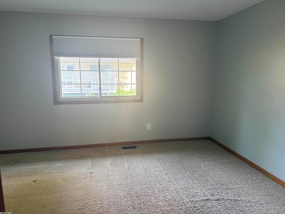 15485 Mary Ct, photo 11