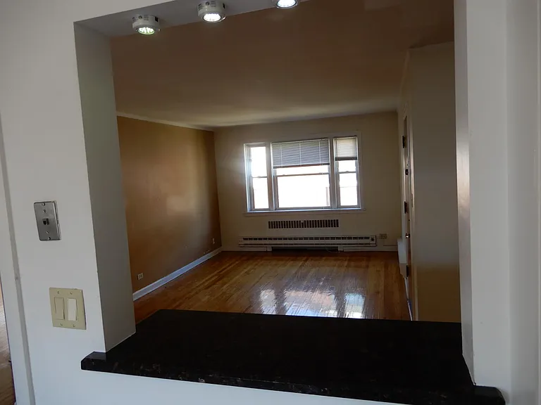 1526 N Harlem Ave #2W — Photo 8