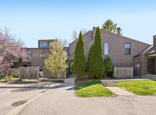 9272 N 70th St #5, Milwaukee, WI 53223