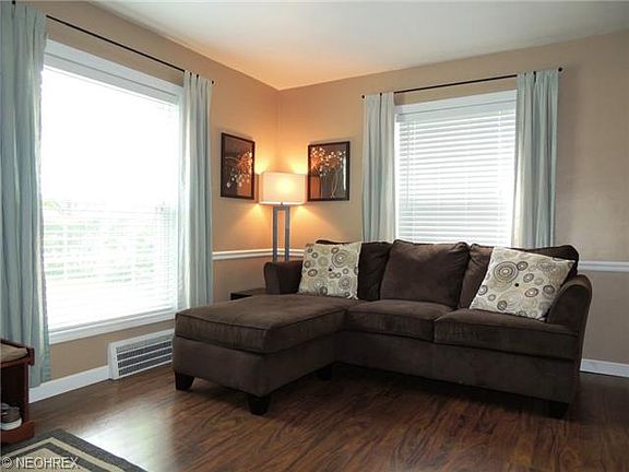 5th image of 7318 Parma Park Blvd