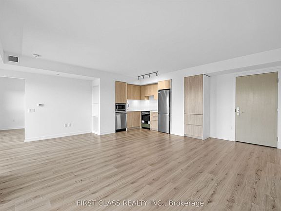 5th image of 395 Bloor St E #4203