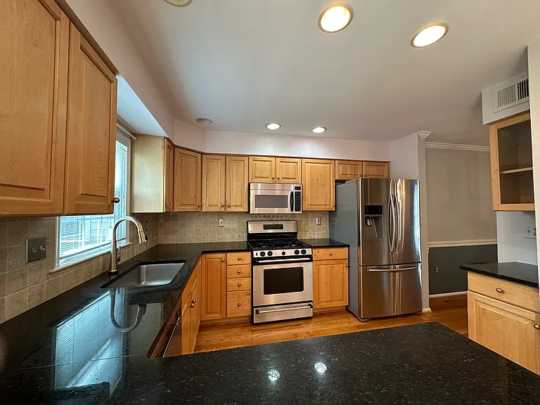 4113 Meadow Field Ct — Photo 41