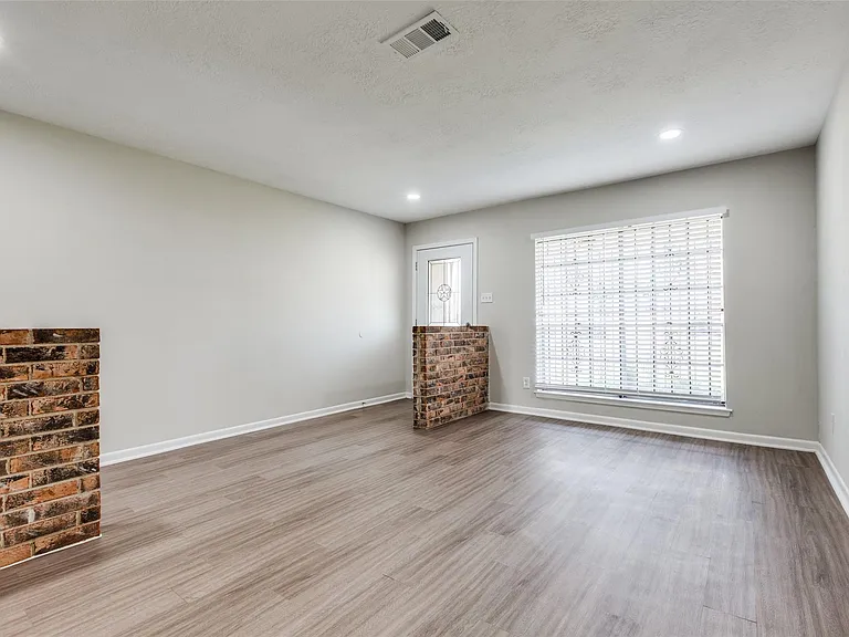 5426 Fairgreen Ln — Photo 5