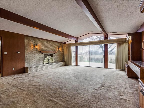 3rd image of 1616 Hanna Dr