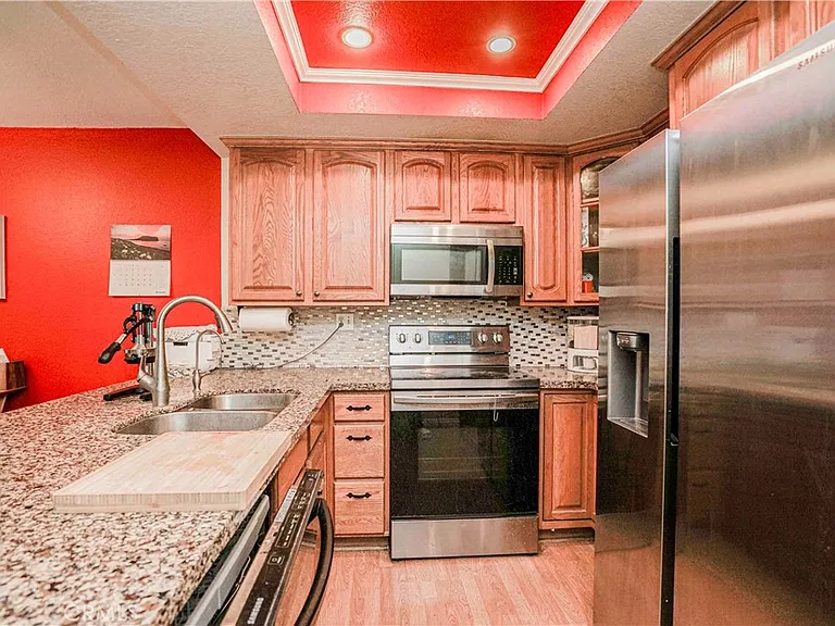 926 Whitewater Dr — Photo 11