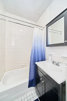 Rented by Living New York | media 4