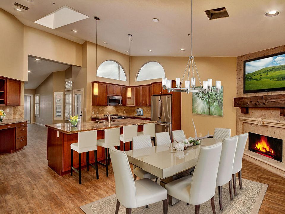 2nd image of 8823 E Sunnyside Dr