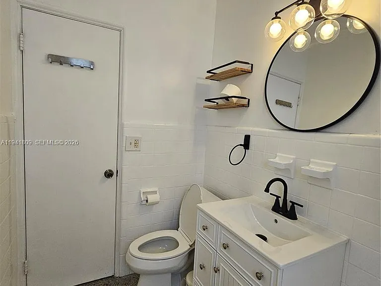 1100 NE 115th St #0 — Photo 15