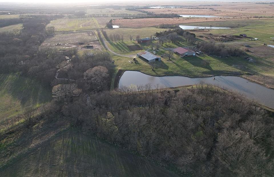 1st image of 1454 271st Rd