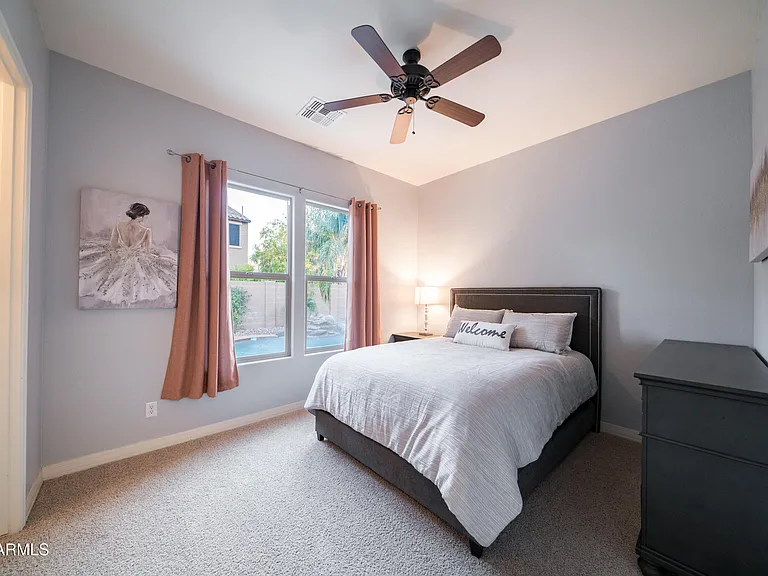 2681 E Hampton Ln — Photo 28