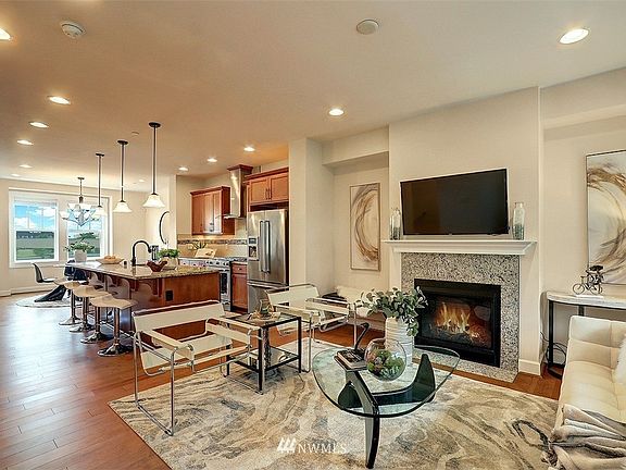 5th image of 1368 Williamsburg Walk NE #22.4