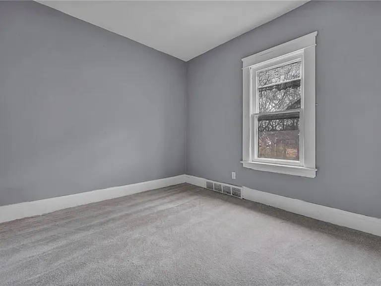 1114 E 112th St #2 — Photo 5