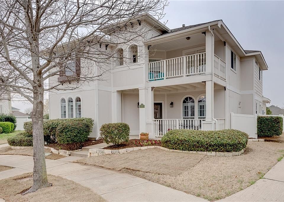 1st image of 1301 Pinehurst Dr