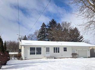 120 Kratz Pl, Hemlock, MI 48626