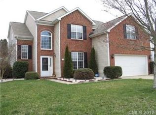 16120 Falling Meadows Ln, Charlotte, NC 28273