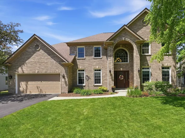 1592 Jeanel Ln, Aurora, IL 60502